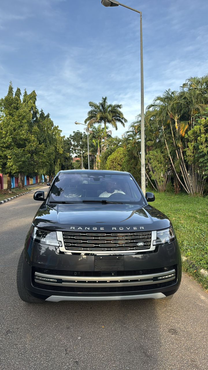 Range Rover Velar - Modern Luxury SUV